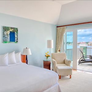 One-Bedroom King Suite